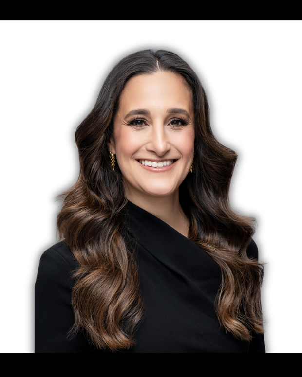 <h4>MARIA SALCEDO</h4>